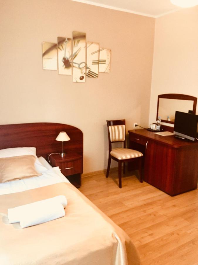 Bed and Breakfast Neptun Miedzychod Habitación foto