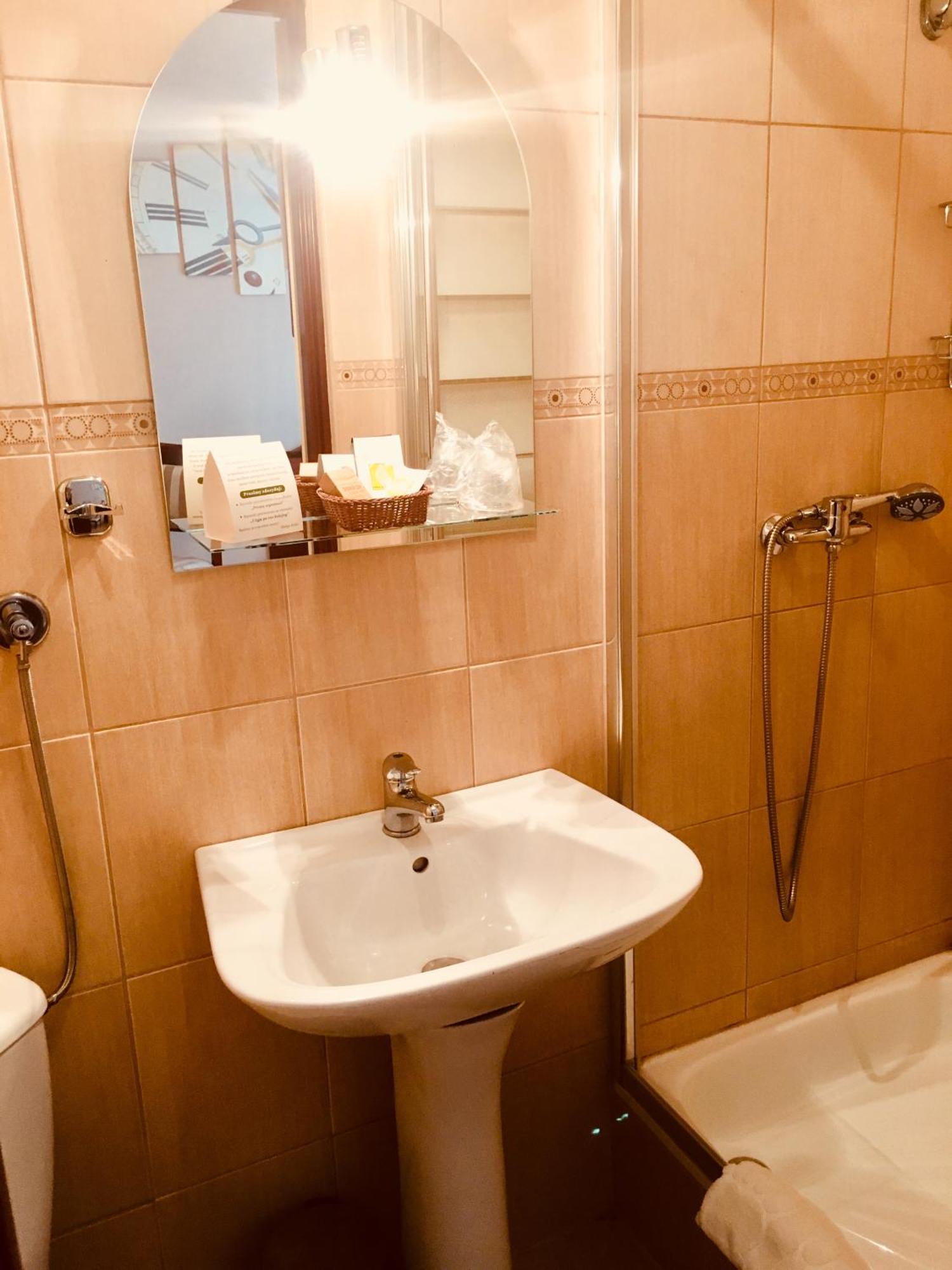 Bed and Breakfast Neptun Miedzychod Habitación foto